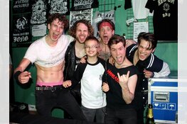 Rectum Raiders en Fleddy Melculy ontwikkelen zich in rap tempo