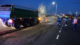 vastgelopen rem bij vrachtwagen