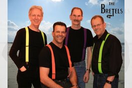 Koningsdag in Oosterleek met muziek van sixtiesband THE BRETELS