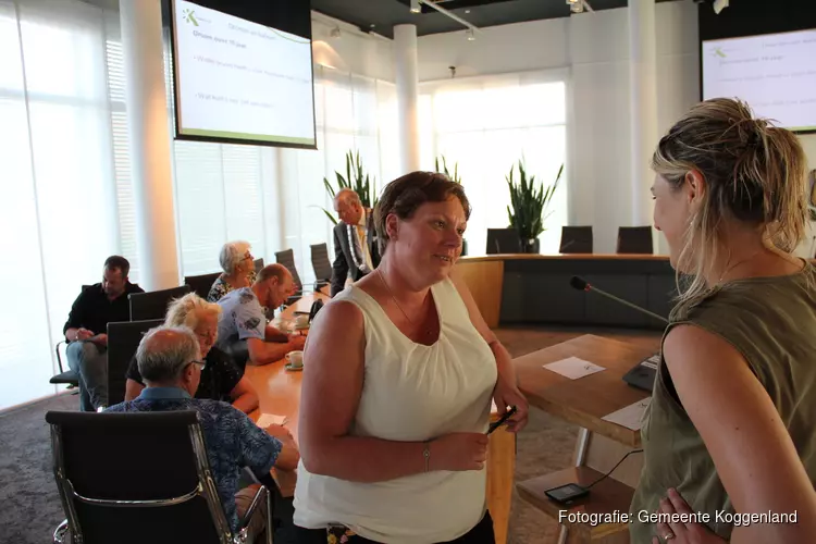 Indrukwekkende hoeveelheid ideeën in Avenhorn; dorpsgesprek tussen bewoners en College B&W
