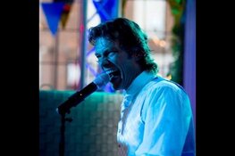 Top Entertainment met de kermis in Oudkarspel, volop gezelligheid in Feestcafé 't Karrewiel