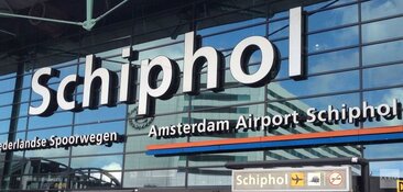 Beveiligers Schiphol gaan 24 uur staken