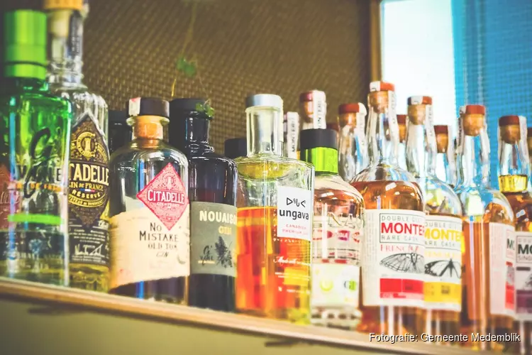 Organiseer zelf een voorlichtingsbijeenkomst over alcohol en drugs