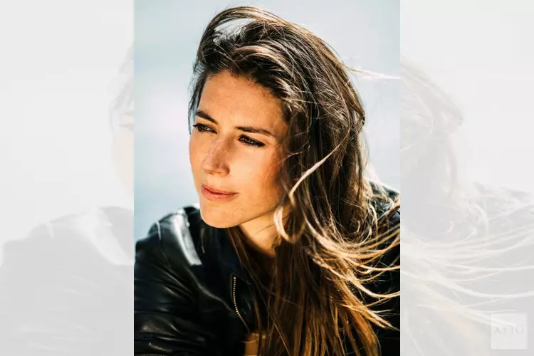 Iris Hond met theatervoorstelling Bewogen Muziektheater ’t Kerkhuys