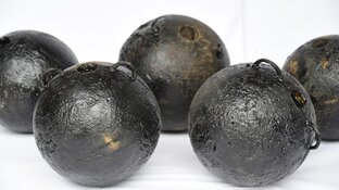 Grootste Nederlandse vondst mortiergranaten ooit in Medemblikse Westerhaven