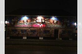 Marlène al helemaal aangekleed voor Apres-Ski (het Feest der Feesten)