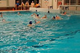 SG West-Friesland met de hakken over de sloot