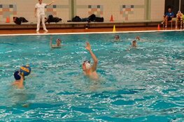 SG West-Friesland met de hakken over de sloot