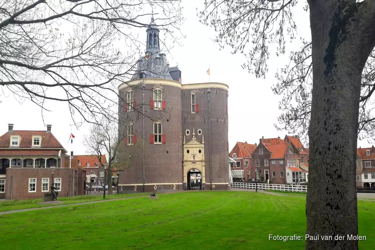 Lezing "Een andere kijk op politiek"