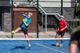 Maak kennis met padel, de snelstgroeiende sport in Europa!