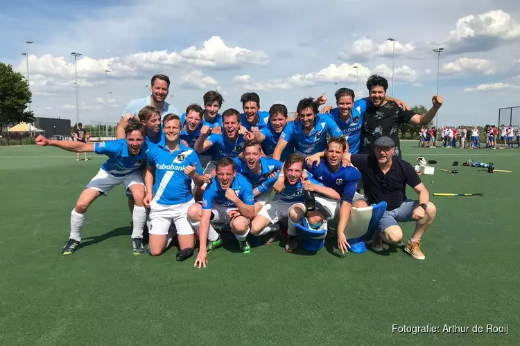Heren WFHC Hoorn ongeslagen kampioen, dames halen dubbele cijfers