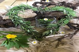 Kruiden workshop bij Jam en Zo;  kruidenkransje binden & kruiden azijn maken