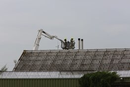 Team Brandonderzoek start onderzoek bij boerderij in Berkhout