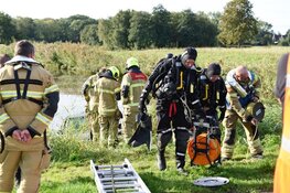Auto rijdt water in, bestuurder spoorloos verdwenen