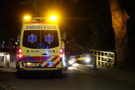 Auto op z&#39;n kop in Grootebroek