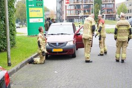 Auto bijna in brand in Hoorn