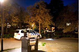 Bestuurder onder invloed raakt meerdere auto&#39;s en eindigt in water Hoorn