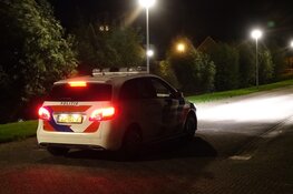 Bewoner betrapt inbrekers in huis Bovenkarspel; twee verdachten op de vlucht