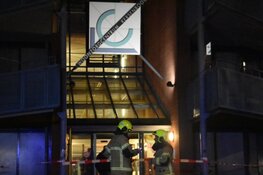 Hoornse buurt geschrokken van grote brand in zorginstelling: "Flatje helemaal uitgebrand"