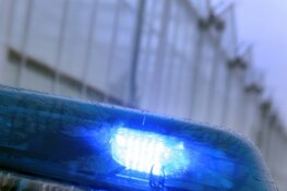 Verwarde man probeert auto's binnen te dringen: "Ik dacht dat hij me wilde beroven"