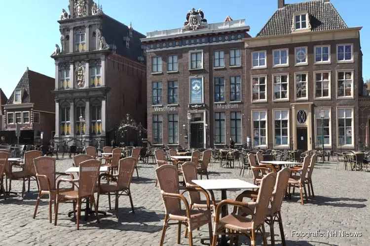 Gemeente Hoorn komt horeca tegemoet: "We staan open voor grotere terrassen"
