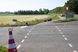 Dode en negen gewonden bij botsing op kruispunt Medemblikkerweg