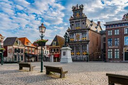 Vorm zelf je mening over het standbeeld van J.P. Coen