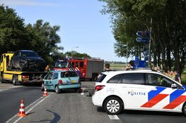 Auto's botsten in Wognum: afrit A7 dicht