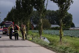 Auto te water in Hauwert