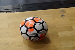 Zaalvoetbal: Winst voor Hovocubo, Veerhuys gelijk