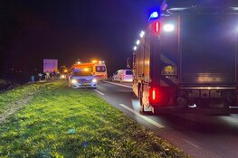 Auto te water in Lutjebroek