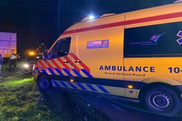 Auto te water in Lutjebroek