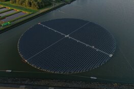 Aanleg grootste drijvende, dynamische, zonnepark van Europa gestart