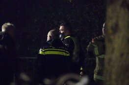 Brand bij gebouw van basisschool in Enkhuizen, brandweer snel ter plaatse