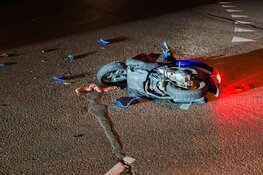 Scooterbestuurder aangereden in Ursem