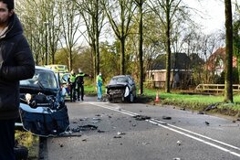 Twee gewonden en veel schade bij ongeval IJsselweg