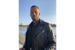 Noach Blyden, voormalig winnaar "Get The F*ck Out Of My House" doet nu mee aan "De Alleskunner"