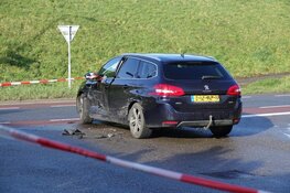 Persoon die doorrijdt na ongeluk in Andijk crasht zelf in Medemblik