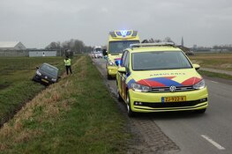Automobilist naar ziekenhuis na ongeluk in Lutjebroek