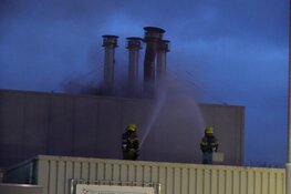 Uitslaande brand bij visbedrijf in Enkhuizen: één gewonde