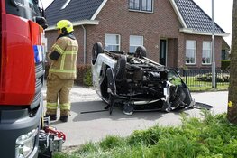 Bestuurder brommobiel zwaargewond bij crash in Westwoud