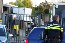 Gestolen campers in beslag genomen bij grote politie-inval in Andijk