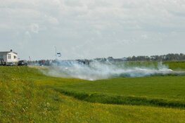 Kat en muis-spel tussen ME en jongeren in Ursem