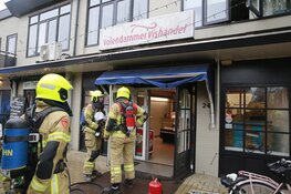 Brandje in viswinkel Obdam snel onder controle