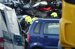 Brandje bij autodemontagebedrijf in Blokker snel onder controle