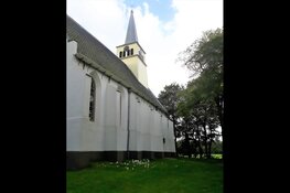 Sfeervol buitenconcert bij het ‘Witte Kerkje’ in Benningbroek