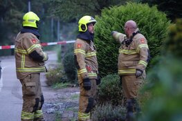 Schuurbrand door zonnepanelen in Andijk
