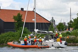 Vijf reddingsboten uitgerukt voor &#39;medisch noodgeval&#39;