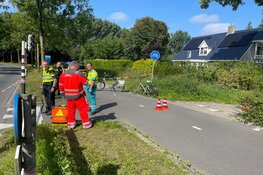 Twee fietsers botsen op elkaar in Blokker