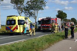 Auto te water na aanrijding in Wognum